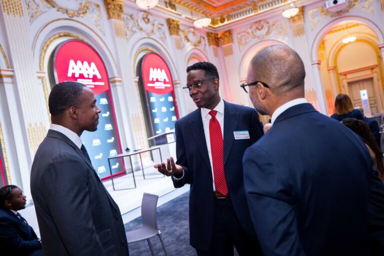 he New York Stock Exchange welcomes the Association of African American Financial Advisors to the podium. To honor the occasion, Sheena Gray, Chief Executive Officer, joined by Michael Harris, NYSE Vice Chair, rings The Opening Bell